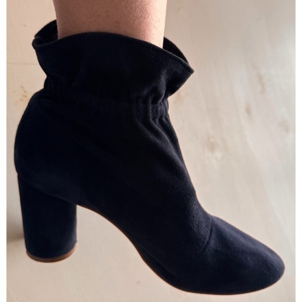 Kurt Geiger Ruffle Suede Ankle Sock Boots Black Block Heel Bootie Elastic 39 8.5